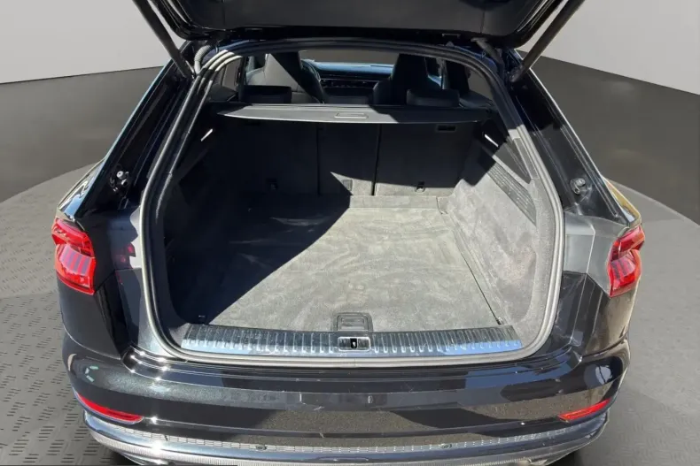 Audi Q8 din 2023 cu 68.707 km - oferta AUD207128 - foto 15