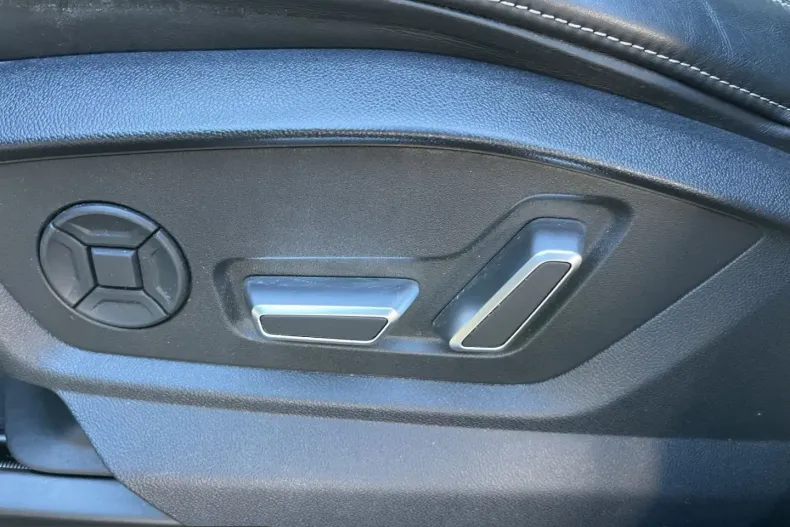 Audi Q8 din 2023 cu 70.332 km - oferta AUD207129 - foto 18