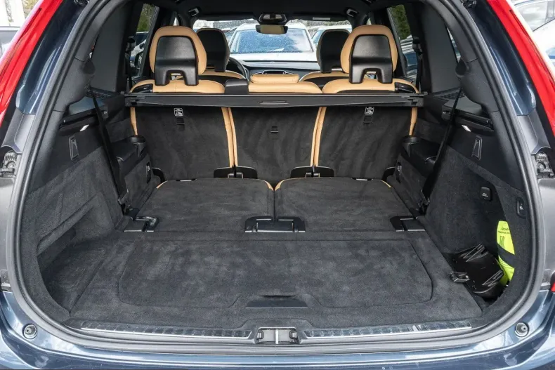 Volvo XC90 din 2024 cu 61.919 km - oferta VOL207131 - foto 18