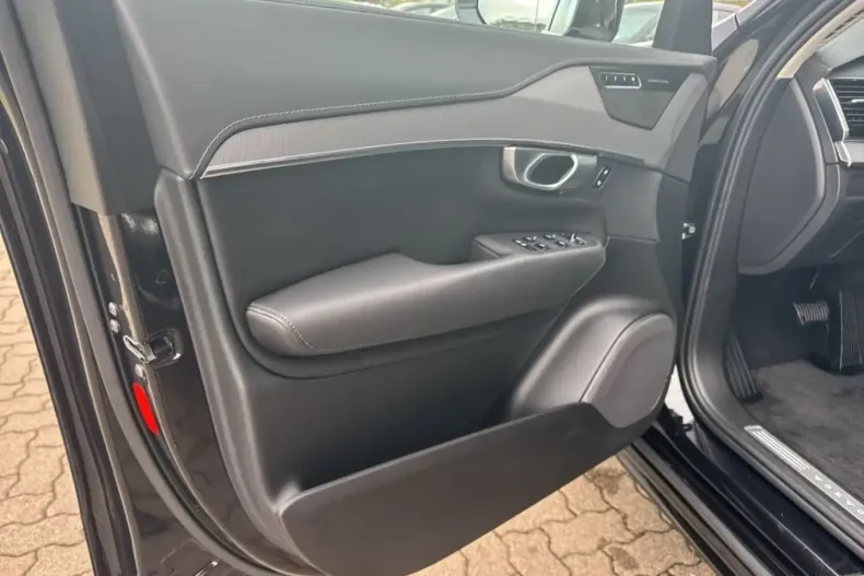 Volvo XC90 din 2024 cu 49.550 km - oferta VOL207132 - foto 13