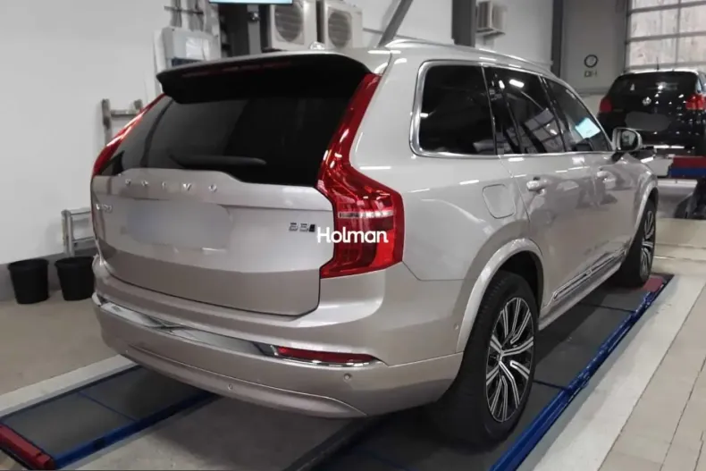 Volvo XC90 din 2024 cu 41.628 km - oferta VOL207134 - foto 3