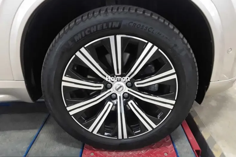 Volvo XC90 din 2024 cu 41.628 km - oferta VOL207134 - foto 12