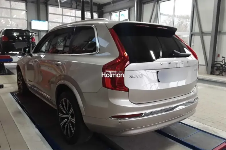 Volvo XC90 din 2024 cu 41.628 km - oferta VOL207134 - foto 13