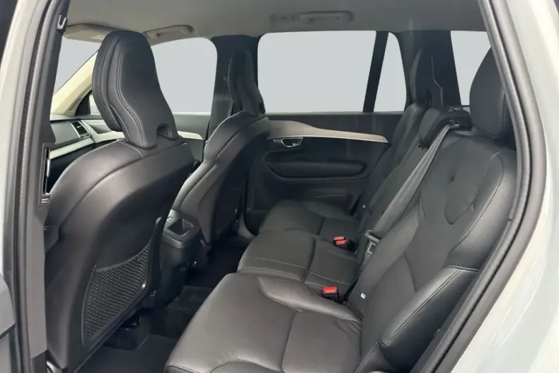 Volvo XC90 din 2024 cu 30.679 km - oferta VOL207137 - foto 10