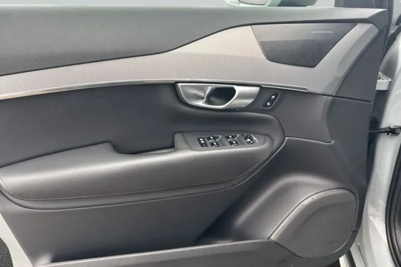 Volvo XC90 din 2024 cu 30.679 km - oferta VOL207137 - foto 15