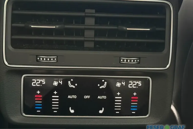 Audi Q8 din 2025 cu 11.785 km - oferta AUD207141 - foto 10