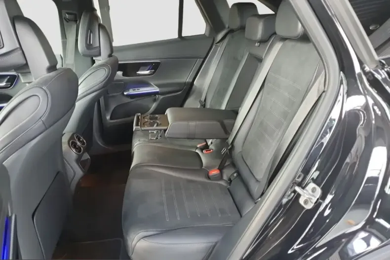 Mercedes-Benz GLC 300 (Clasa GLC) din 2025 cu 11.300 km - oferta MER207142 - foto 17