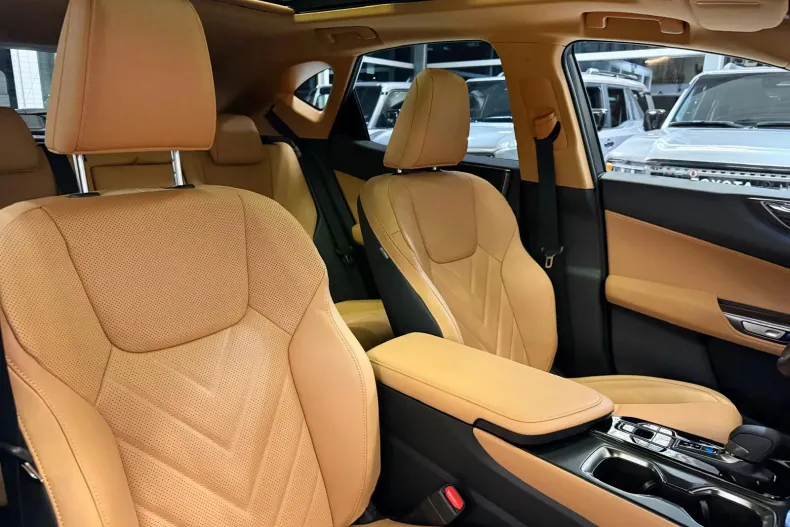 Lexus Seria NX din 2025 cu 10 km - oferta LEX207148 - foto 11