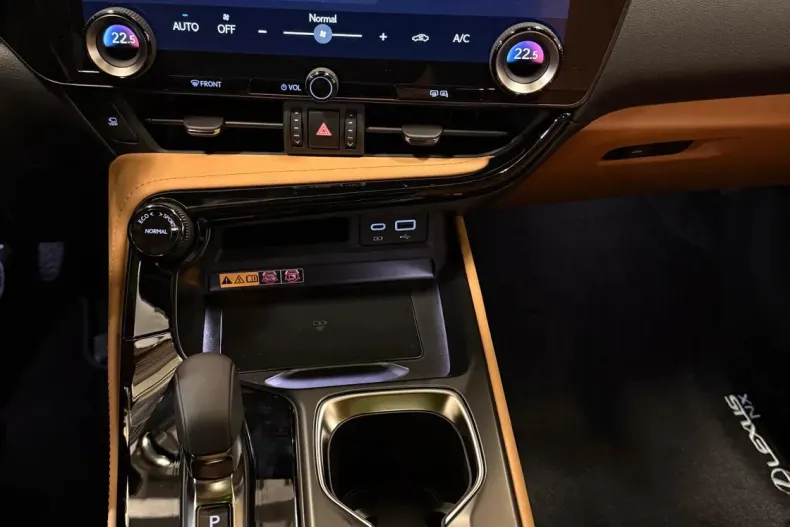 Lexus Seria NX din 2025 cu 10 km - oferta LEX207148 - foto 18