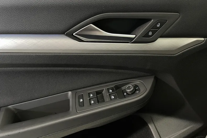 Volkswagen Golf din 2021 cu 141.367 km - oferta VOL207151 - foto 19