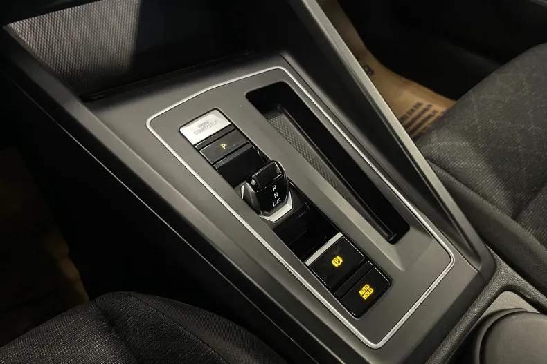 Volkswagen Golf din 2021 cu 141.367 km - oferta VOL207151 - foto 23