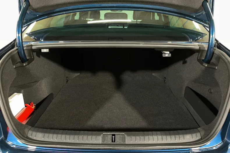 Volkswagen Passat din 2021 cu 48.924 km - oferta VOL207152 - foto 12