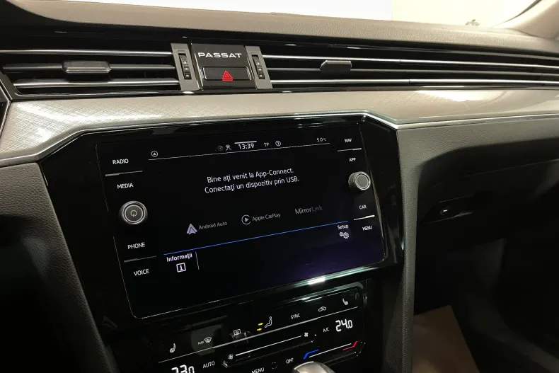 Volkswagen Passat din 2021 cu 48.924 km - oferta VOL207152 - foto 17