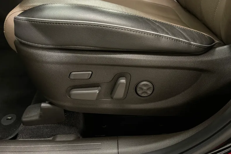 Hyundai Santa Fe din 2021 cu 58.846 km - oferta HYU207156 - foto 22