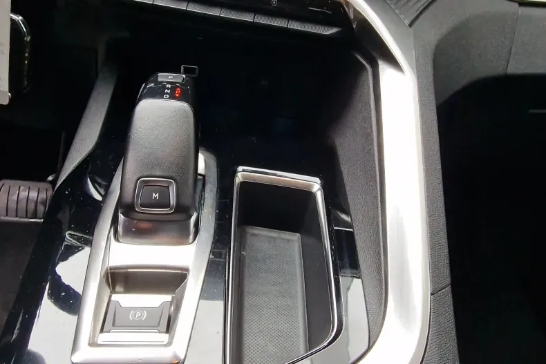 Peugeot 3008 din 2020 cu 149.772 km - oferta PEU207162 - foto 16