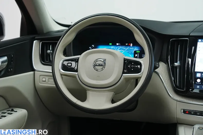 Volvo XC60 din 2021 cu 119.000 km - oferta VOL207167 - foto 33