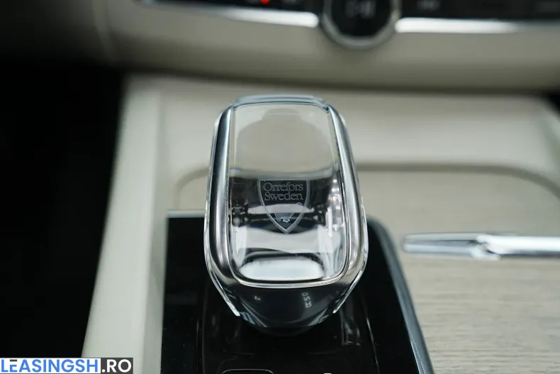 Volvo XC60 din 2021 cu 119.000 km - oferta VOL207167 - foto 37