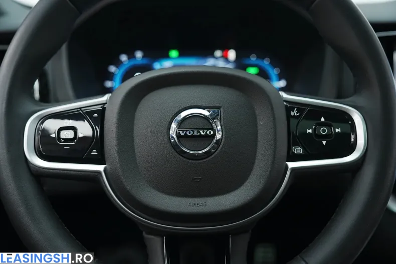 Volvo XC60 din 2021 cu 88.000 km - oferta VOL207168 - foto 38