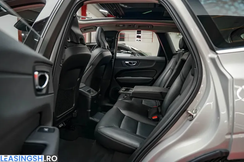 Volvo XC60 din 2021 cu 144.000 km - oferta VOL207170 - foto 12