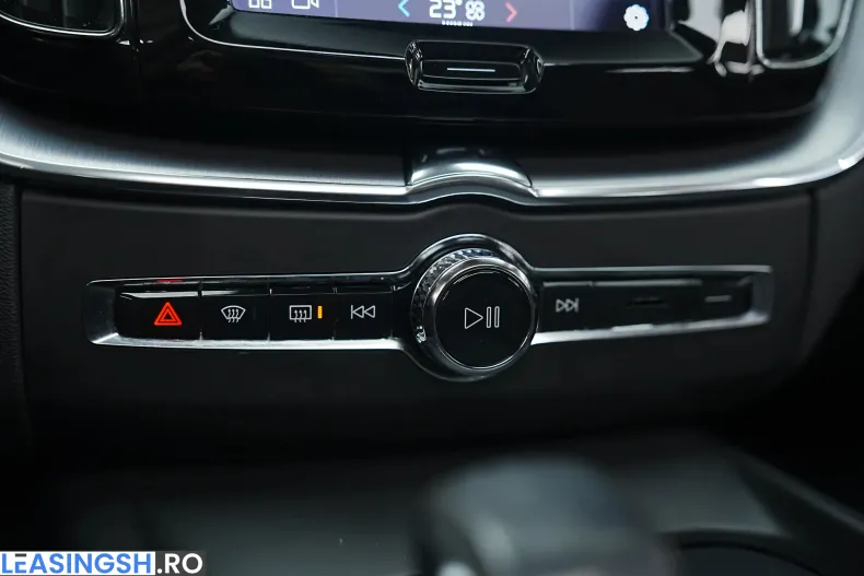 Volvo XC60 din 2021 cu 144.000 km - oferta VOL207170 - foto 37