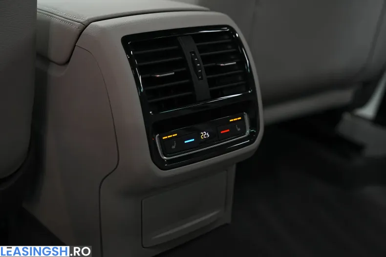 Volkswagen Passat din 2021 cu 143.000 km - oferta VOL207171 - foto 29