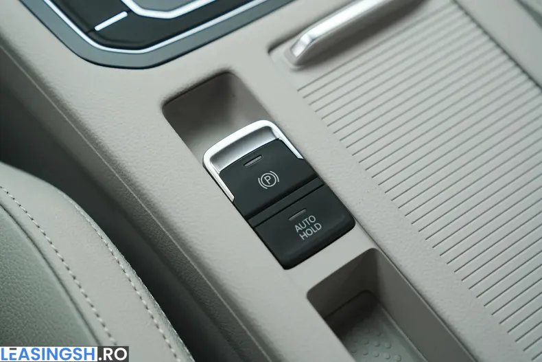 Volkswagen Passat din 2021 cu 143.000 km - oferta VOL207171 - foto 38