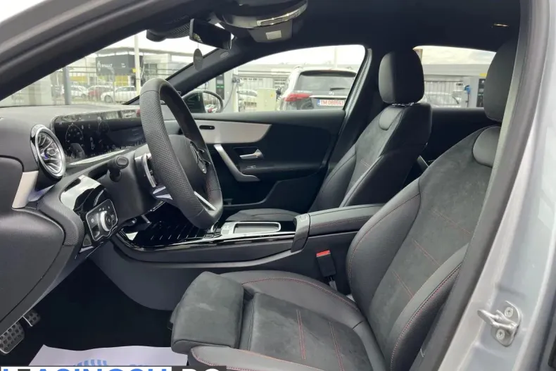 Mercedes-Benz A 200 (Clasa A) din 2023 cu 19.277 km - oferta MER207176 - foto 14