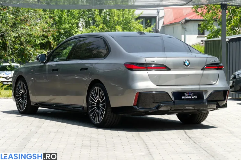 BMW 740d (Seria 7) din 2025 cu 14.500 km - oferta BMW207183 - foto 5