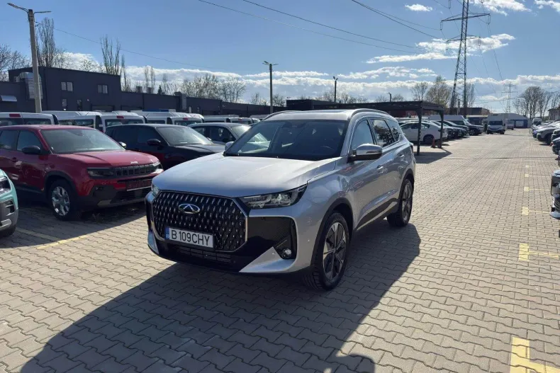 Chery Tiggo 7 din 2025 cu 5.358 km - oferta CHE207216 - foto 1