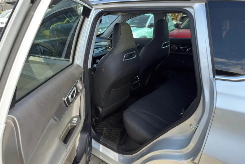 Chery Tiggo 7 din 2025 cu 5.358 km - oferta CHE207216 - foto 9