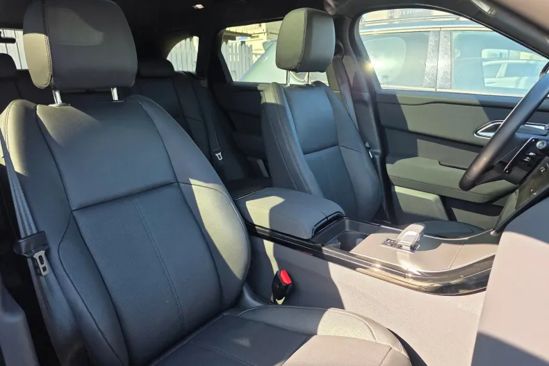 Land Rover Range Rover Velar din 2025 cu 2.000 km - oferta LAN207219 - foto 7