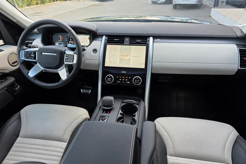 Land Rover Discovery din 2025 cu 13.000 km - oferta LAN207220 - foto 8