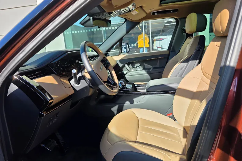 Land Rover Range Rover Sport din 2025 cu 3.500 km - oferta LAN207222 - foto 5