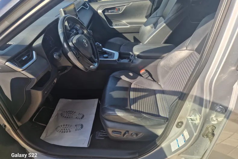 Toyota RAV4 din 2020 cu 84.681 km - oferta TOY207229 - foto 10