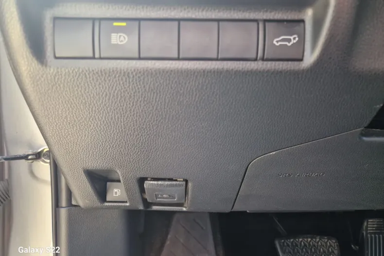 Toyota RAV4 din 2020 cu 84.681 km - oferta TOY207229 - foto 11