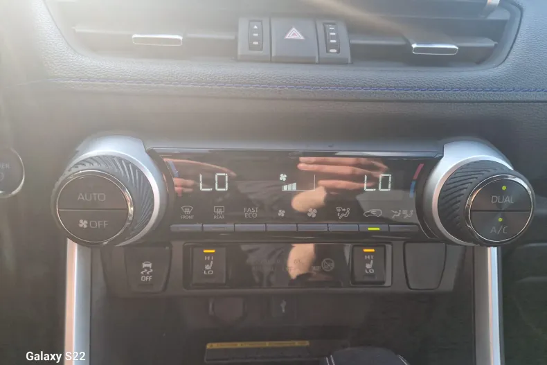 Toyota RAV4 din 2020 cu 84.681 km - oferta TOY207229 - foto 18