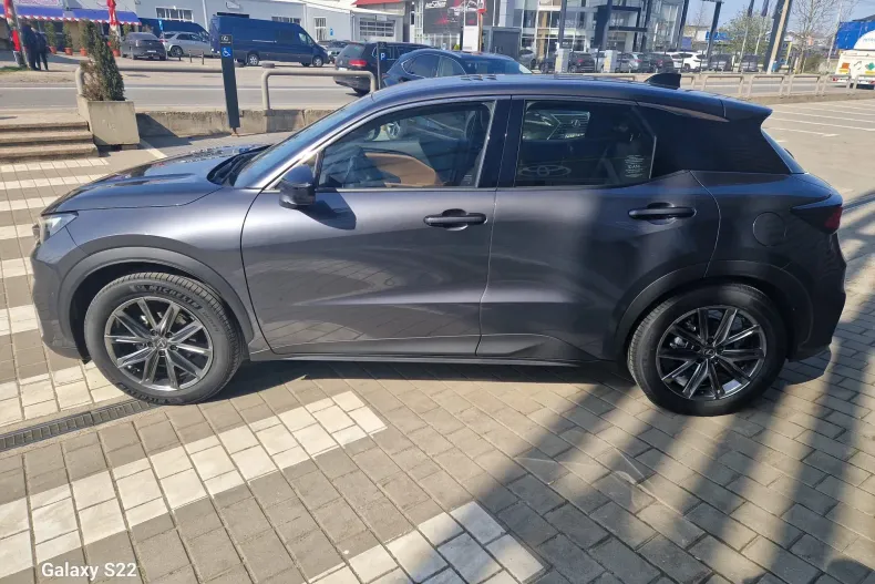 Lexus LBX din 2025 cu 2.414 km - oferta LEX207230 - foto 5