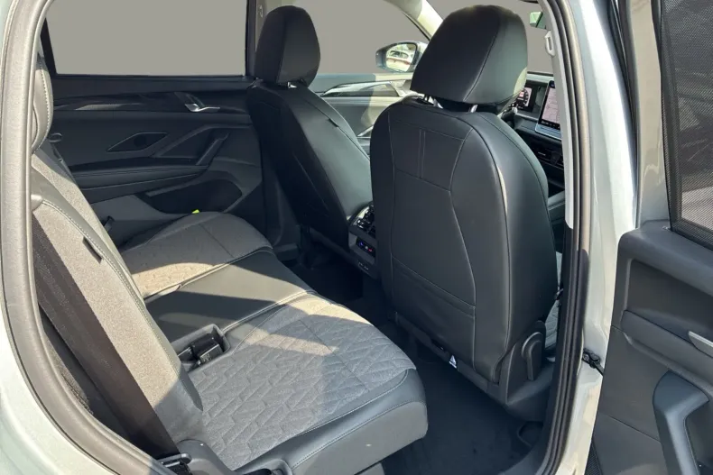 Volkswagen Tayron din 2025 cu 1.100 km - oferta VOL207236 - foto 17