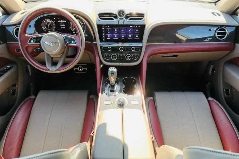 Bentley Bentayga din 2024 cu 7.300 km - oferta BEN207237 - foto 9