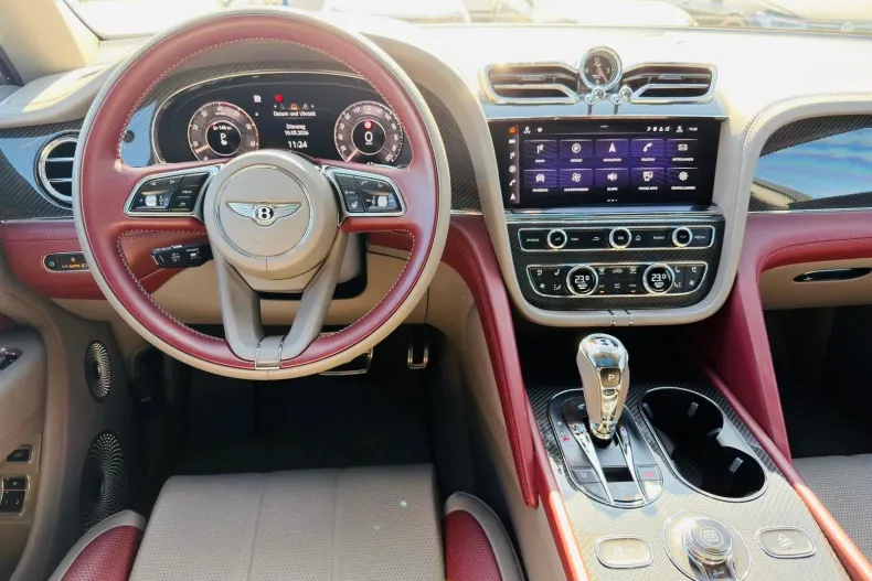 Bentley Bentayga din 2024 cu 7.300 km - oferta BEN207237 - foto 13