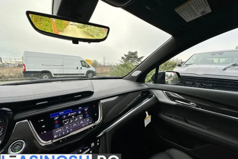 Cadillac XT6 din 2022 cu 23 km - oferta CAD207240 - foto 9