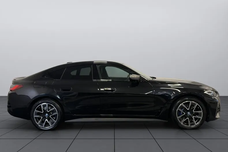 BMW i4 (Seria 4) din 2022 cu 56.600 km - oferta BMW207253 - foto 4