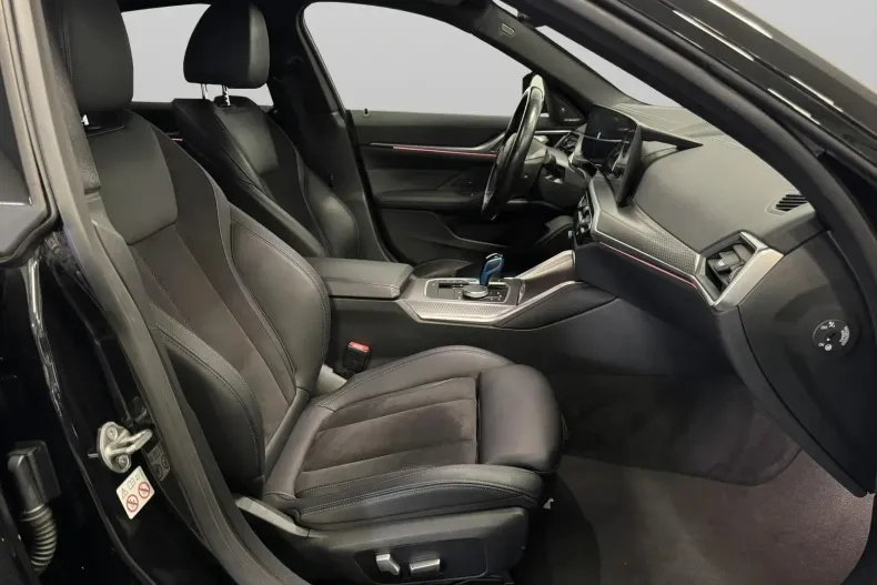 BMW i4 (Seria 4) din 2022 cu 56.600 km - oferta BMW207253 - foto 19