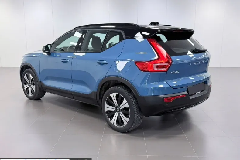 Volvo XC40 din 2022 cu 46.700 km - oferta VOL207261 - foto 6