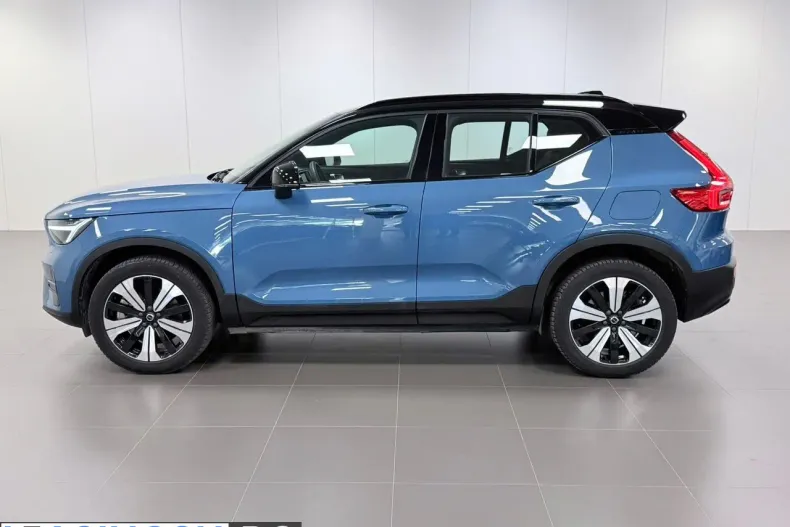 Volvo XC40 din 2022 cu 46.700 km - oferta VOL207261 - foto 7