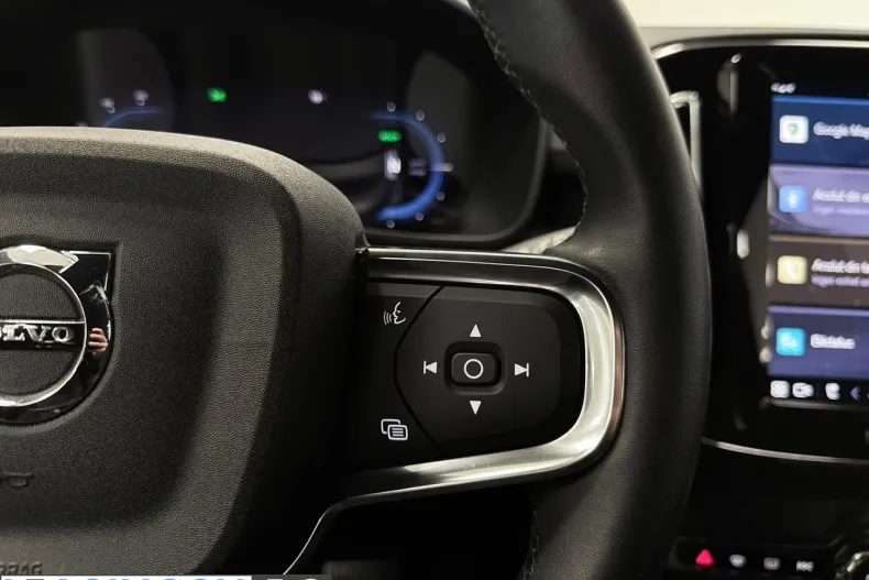 Volvo XC40 din 2022 cu 46.700 km - oferta VOL207261 - foto 14