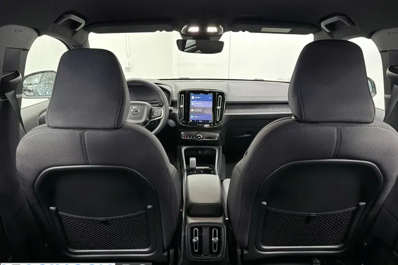 Volvo XC40 din 2022 cu 46.700 km - oferta VOL207261 - foto 17