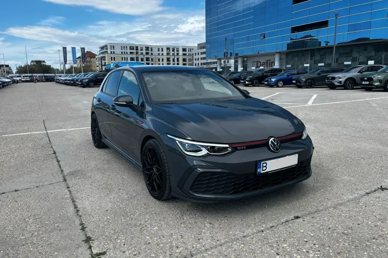 Volkswagen Golf din 2021 cu 43.000 km - oferta VOL207265 - foto 1
