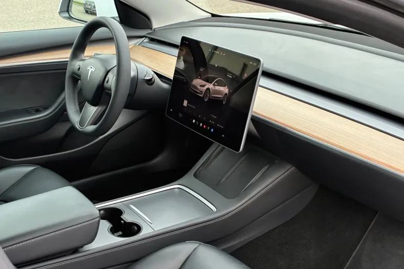 Tesla Model 3 din 2023 cu 57.475 km - oferta TES207270 - foto 11