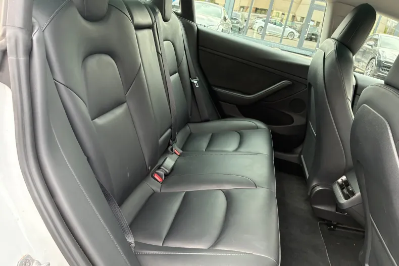 Tesla Model 3 din 2023 cu 57.475 km - oferta TES207270 - foto 31